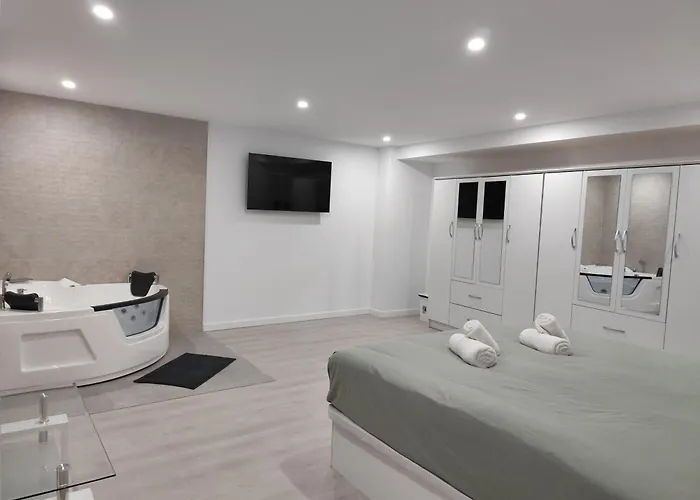 Mediterranean Platinum Apartment *
